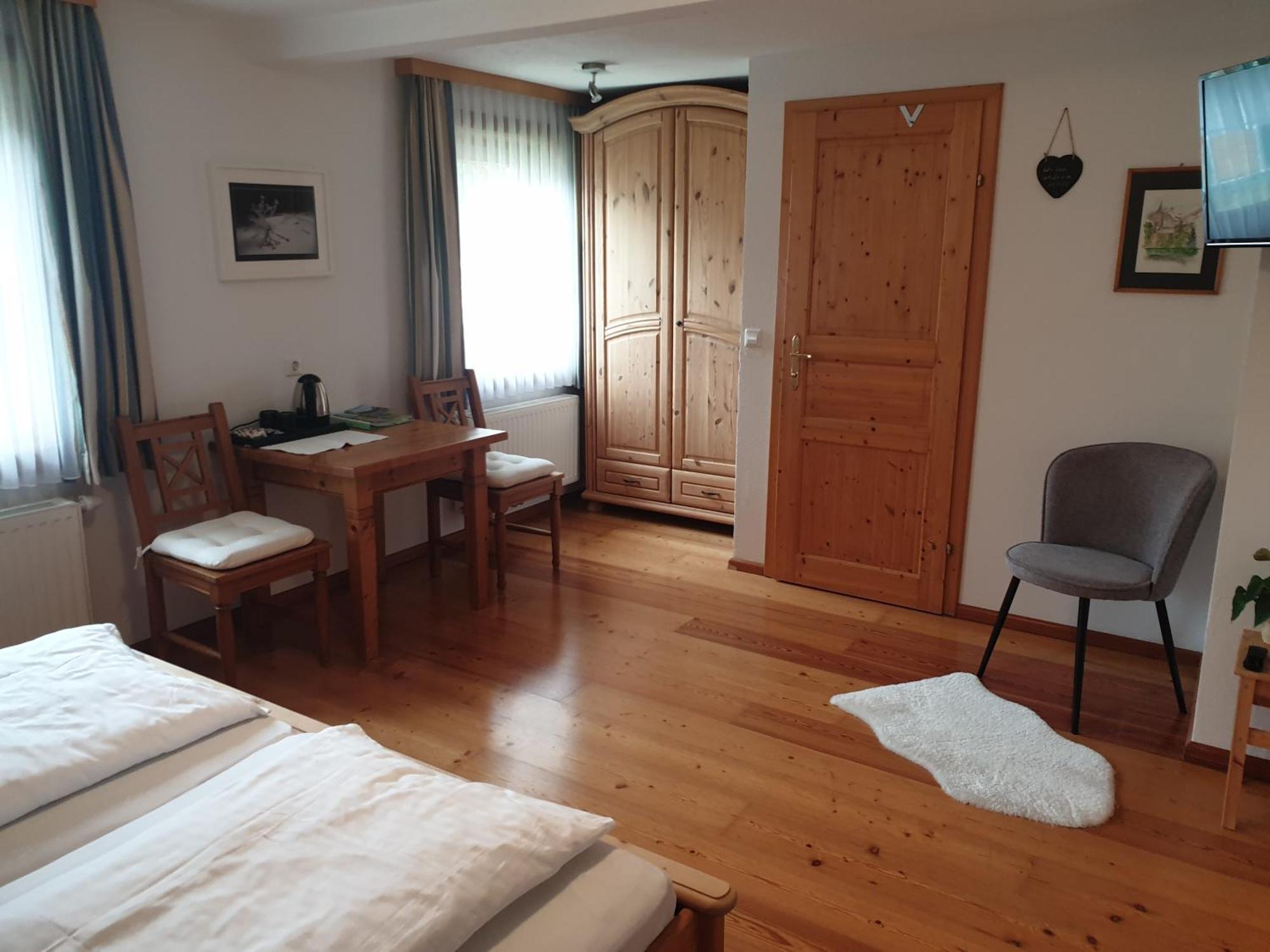 람자우 암 다흐스타인 Bergfuehrerhaus B&B 외부 사진