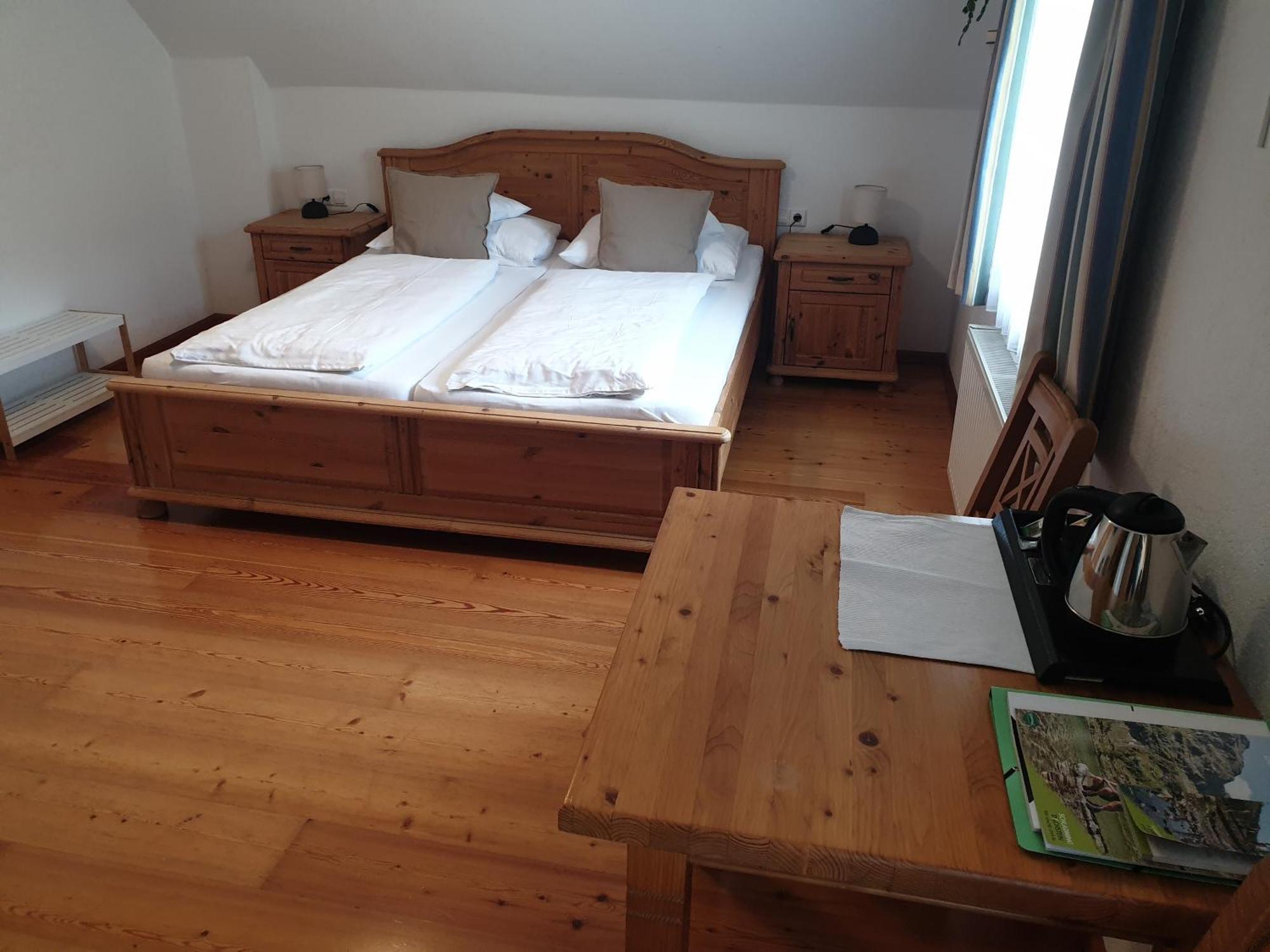 람자우 암 다흐스타인 Bergfuehrerhaus B&B 외부 사진