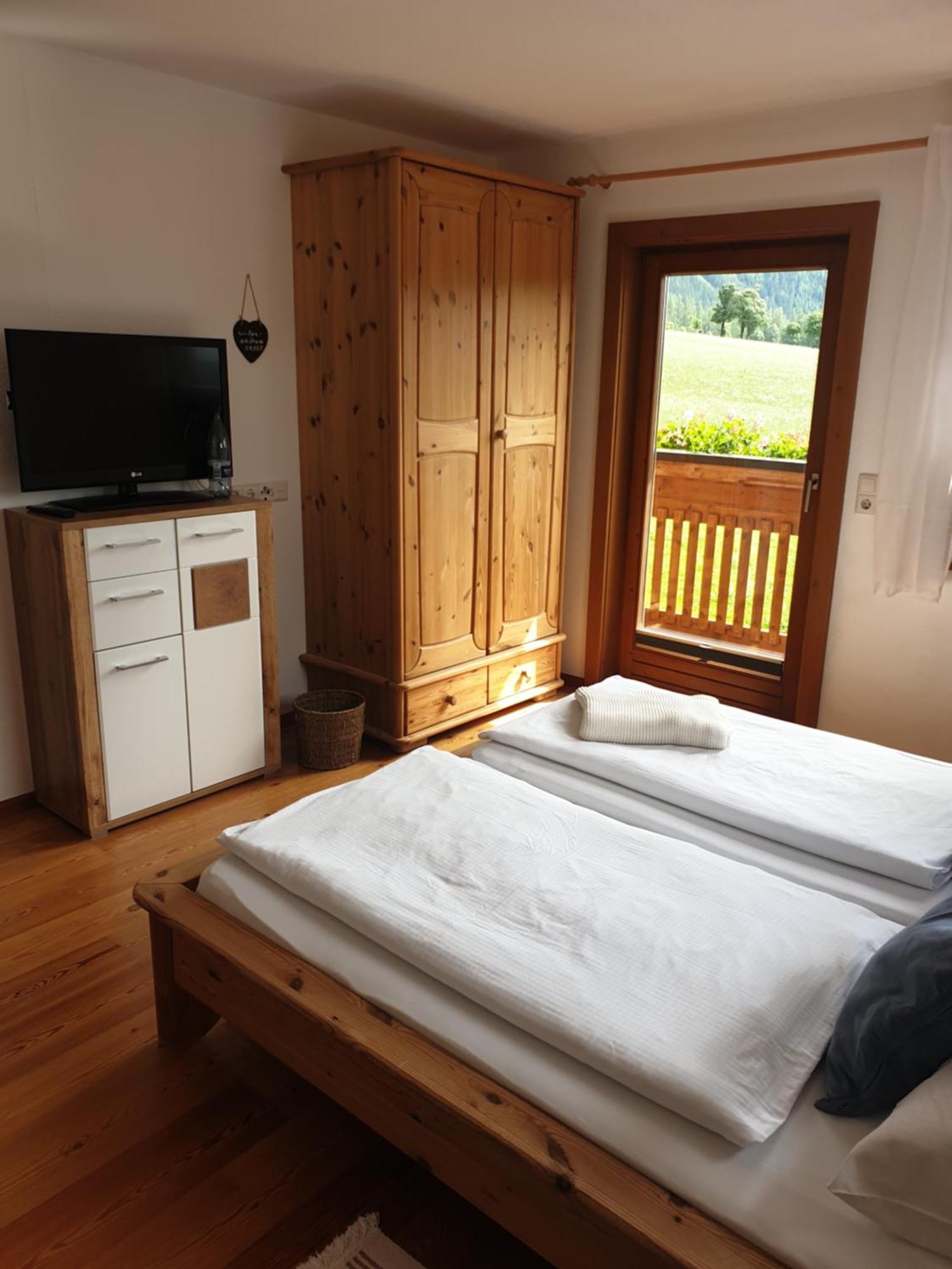 람자우 암 다흐스타인 Bergfuehrerhaus B&B 외부 사진